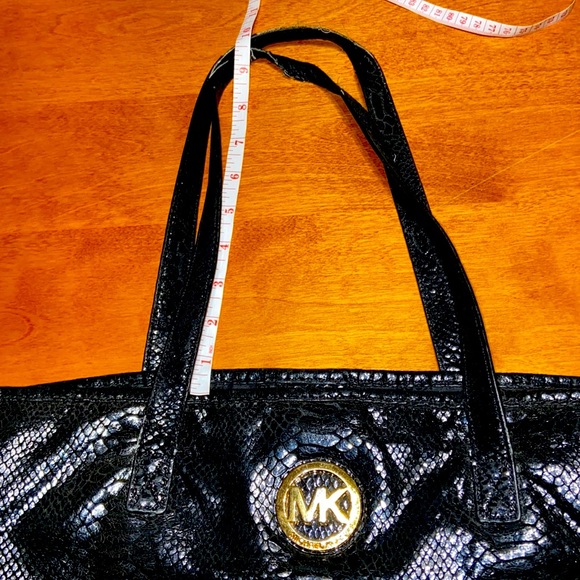 Michael Kors Snake skinned black leather tote - Picture 3 of 5